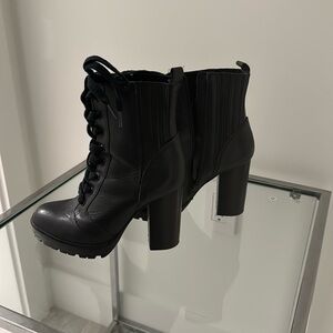 black steve madden heeled booties